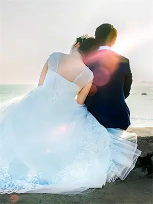 妻子和男助理深夜通话，我递上离婚协议